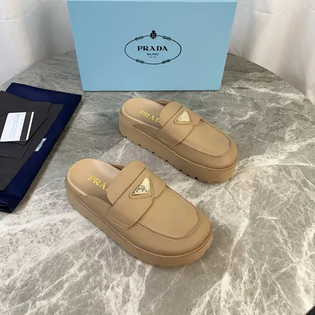 プラダ スリッパ