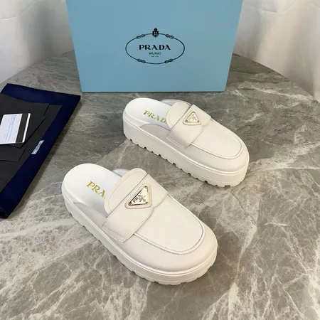 プラダ スリッパ