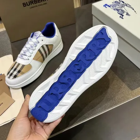 バーバリー ス カジュアルシューズ