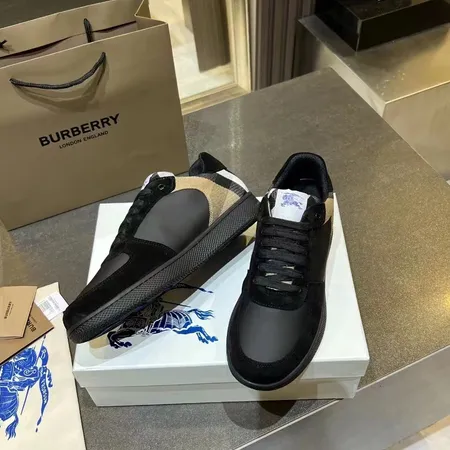 バーバリー ス カジュアルシューズ