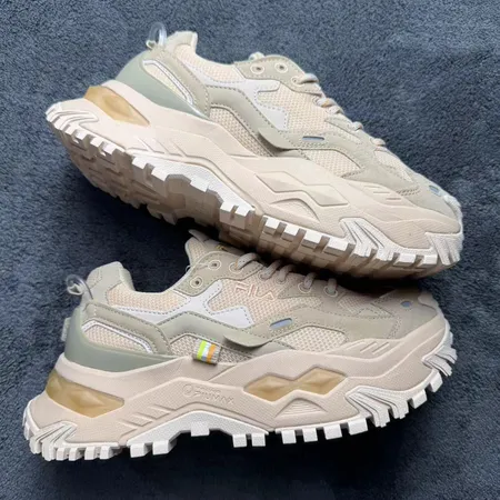 フィラ スニーカー