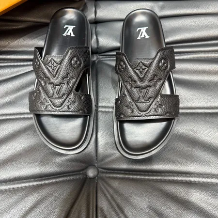 ルイヴィトン スリッパ