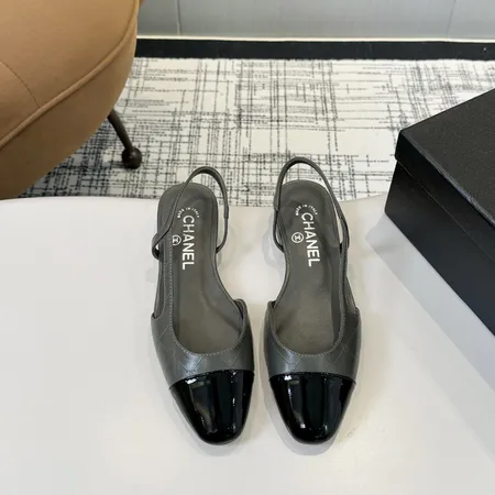 シャネル サンダル