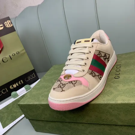 グッチ カジュアルシューズ