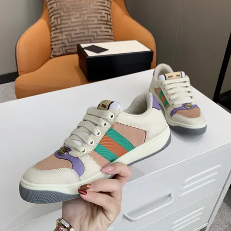 グッチ カジュアルシューズ