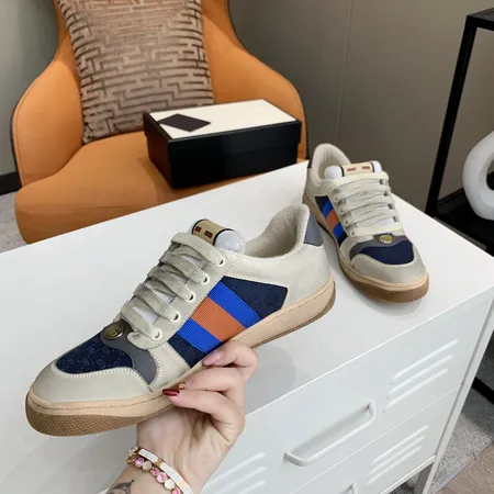 グッチ カジュアルシューズ