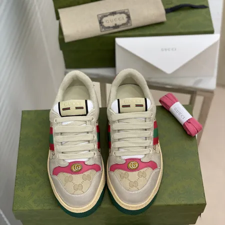 グッチ カジュアルシューズ