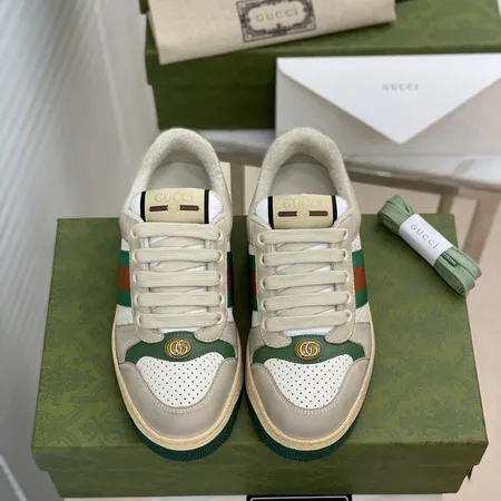 グッチ カジュアルシューズ