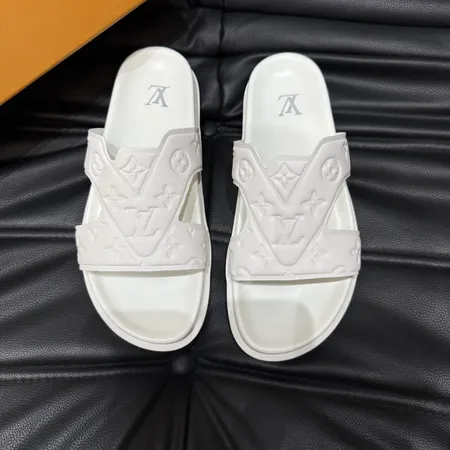 ルイヴィトン スリッパ