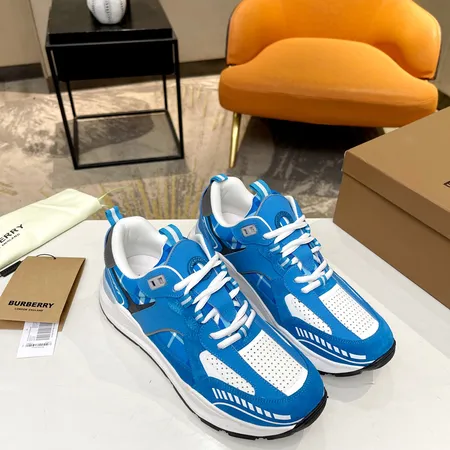 バーバリー ス スニーカー