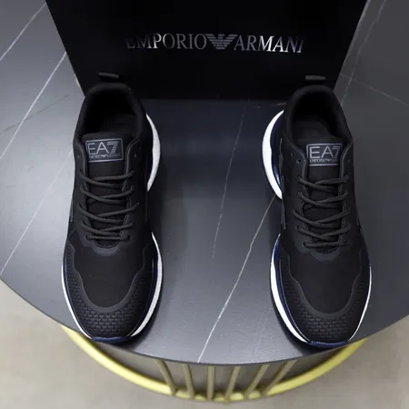 アルマーニ スニーカー