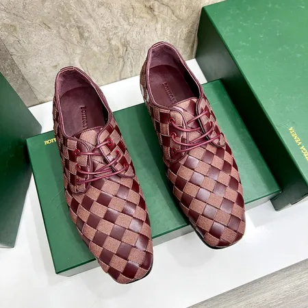 ボッテガ ヴェネタ ビジネスシューズ