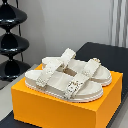 ルイヴィトン スリッパ