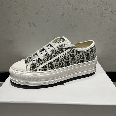 ディオール カジュアルシューズ