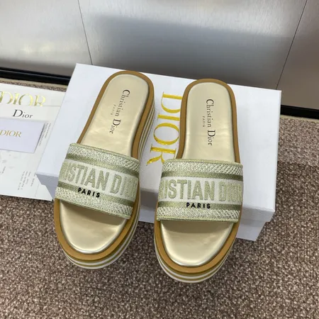 ディオール スリッパ