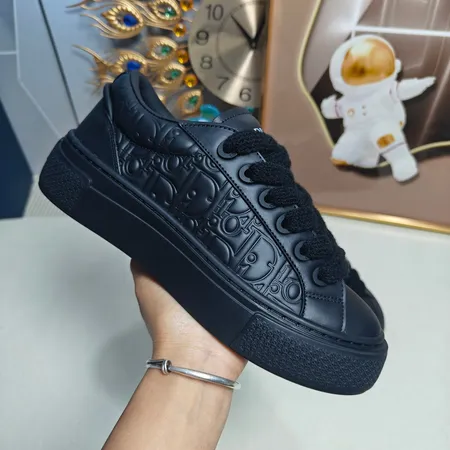 ディオール カジュアルシューズ