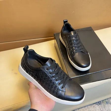 ボッテガ ヴェネタ カジュアルシューズ