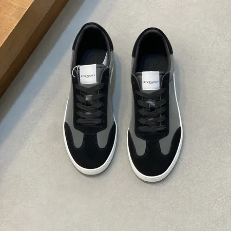 ジバンシィ カジュアルシューズ