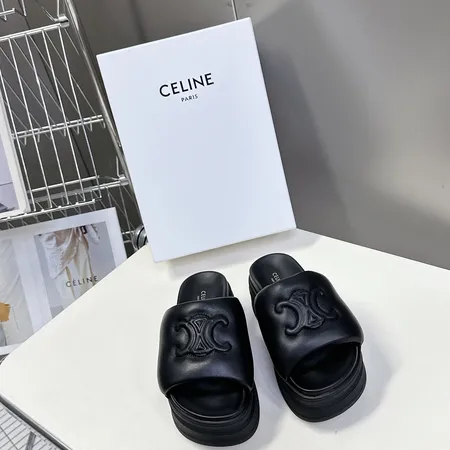 セリーヌ スリッパ