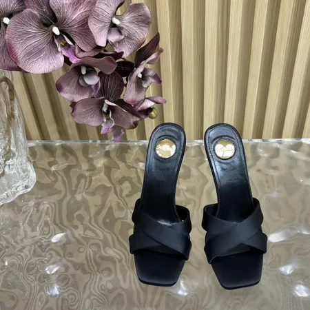 イブサンローラン サンダル