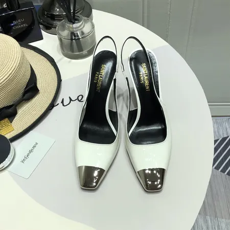 イブサンローラン サンダル