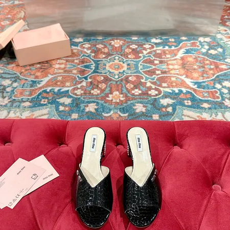 ミュウミュウ サンダル