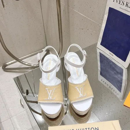 ルイヴィトン サンダル