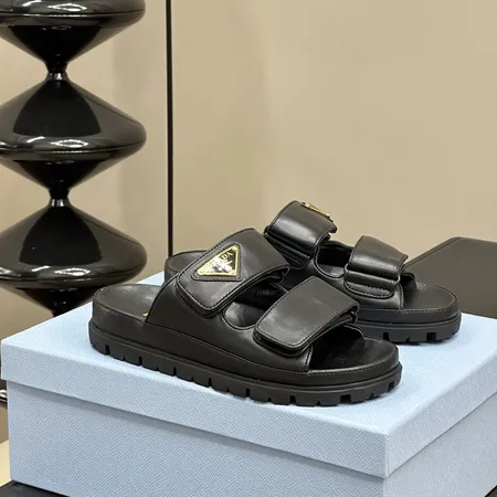 プラダ スリッパ