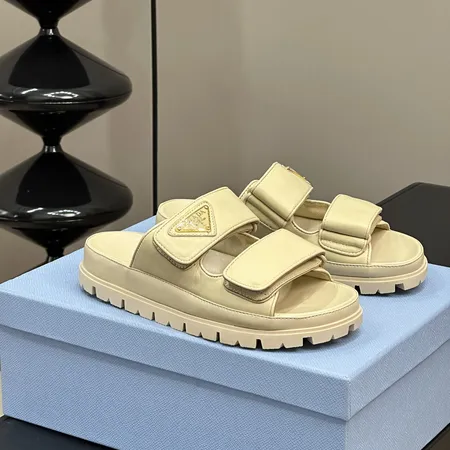 プラダ スリッパ