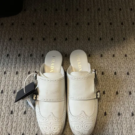 プラダ スリッパ