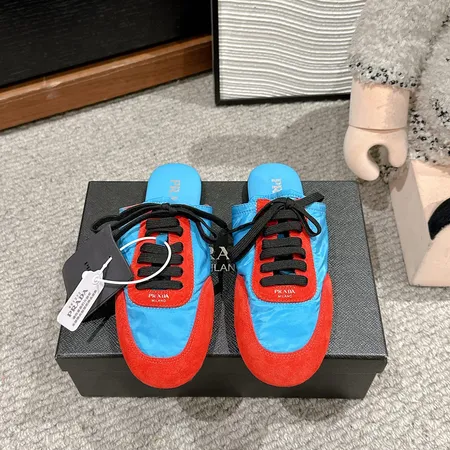 プラダ スリッパ