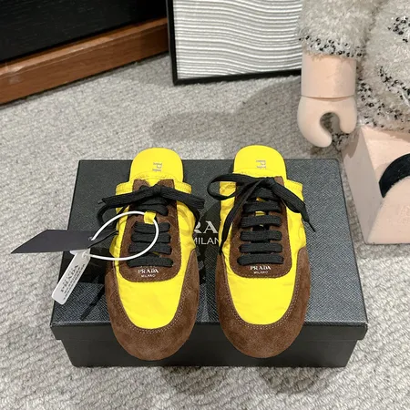 プラダ スリッパ