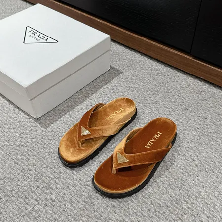 プラダ スリッパ