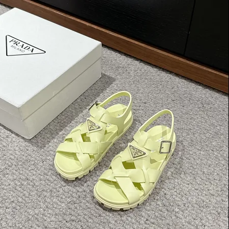 プラダ サンダル