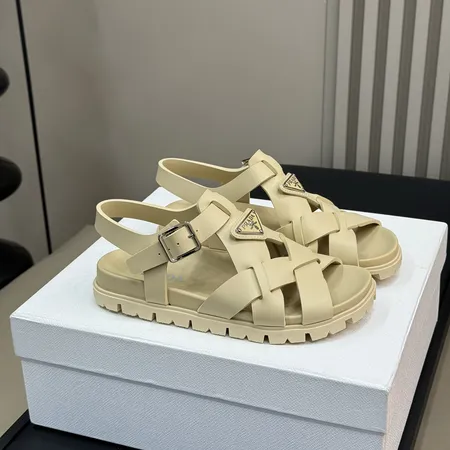 プラダ サンダル