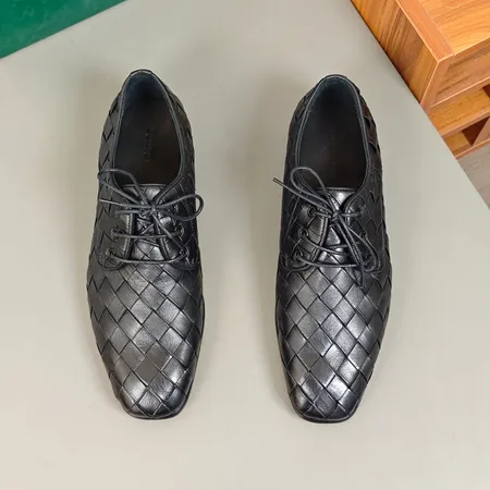 ボッテガ ヴェネタ ビジネスシューズ