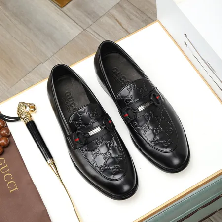 グッチ ビジネスシューズ