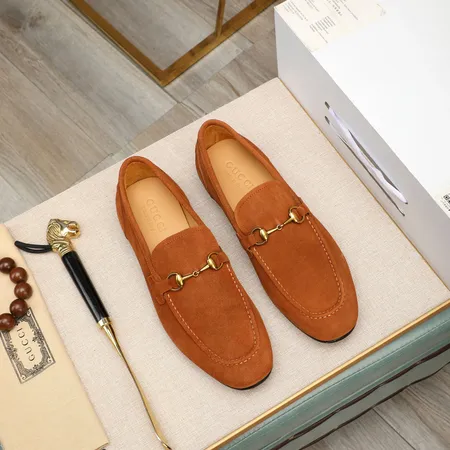 グッチ ビジネスシューズ