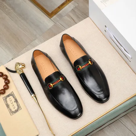 グッチ ビジネスシューズ