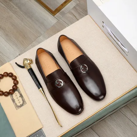 グッチ ビジネスシューズ