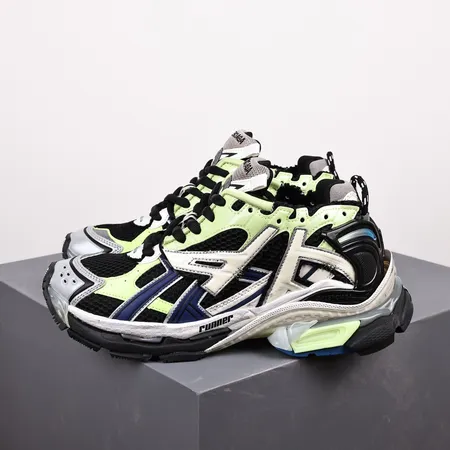 バレンシアガ スニーカー