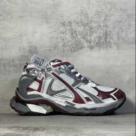 バレンシアガ スニーカー