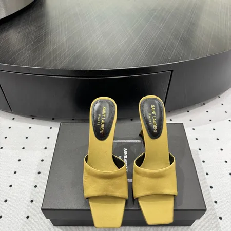 イブサンローラン サンダル