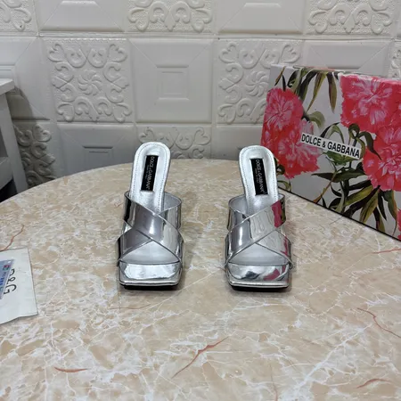 ドルチェ＆ガッバーナ サンダル