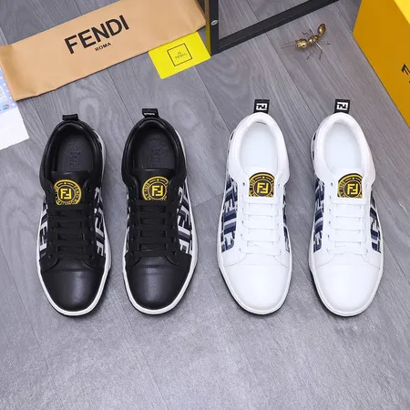 フェンディ カジュアルシューズ
