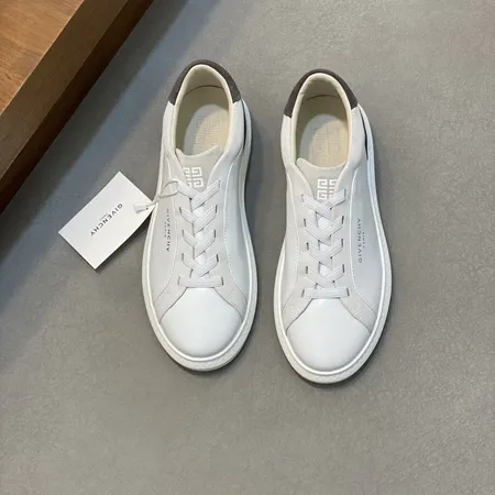 ジバンシィ カジュアルシューズ