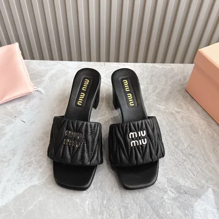 ミュウミュウ サンダル