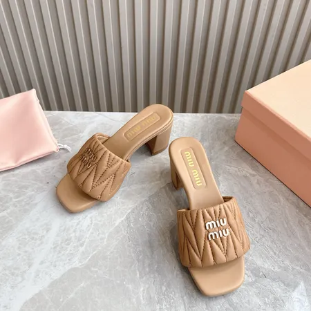 ミュウミュウ サンダル