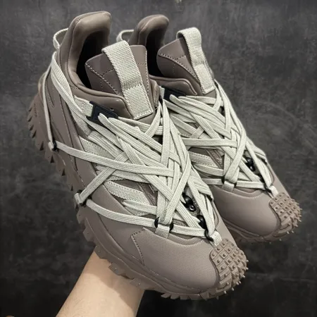 モンクレール スニーカー