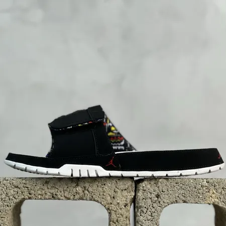 エアジョーダン スリッパ